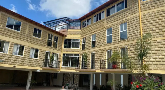 Кровать в общем номере (мужской номер) Hotel & Suites Cerro Rojo
