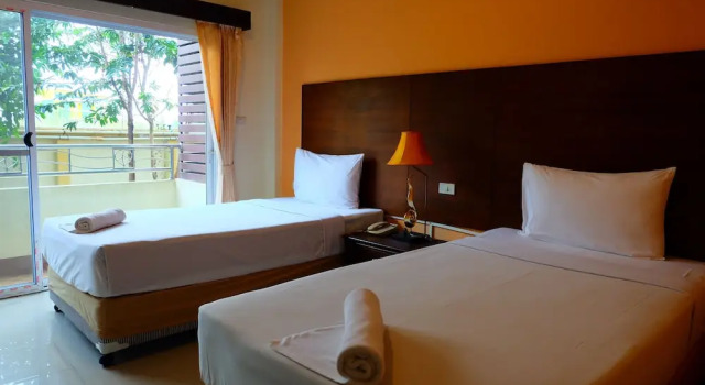 Двухместный номер Standard с балконом Baan Suanphet Resort