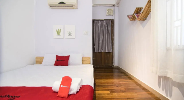 RedDoorz Near Bui Vien Walking Street 2