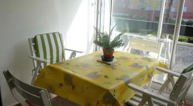 Appartement cap d'Agde 2 pièces - 4 personnes, Varaa Huoneisto Hotellit Canal du Midi pysäköinnillä, Pysäköinti