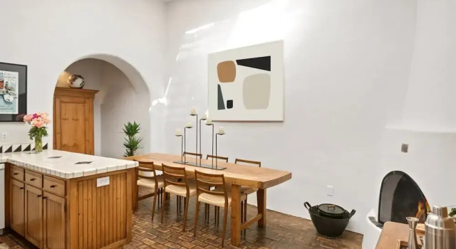 Коттедж El Ocaso - The Best of Downtown, Luxury Home With Sonos Sound System