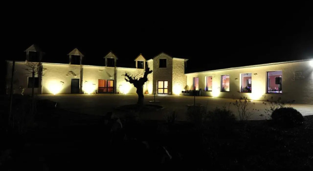 Domaine La Terrasse des Oliviers, Забронировать Отель Мансинье Sarthe