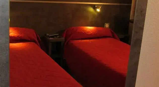 Hotel Central, Забронировать Отель Отели Grenoble Area с завтраком, Завтраки