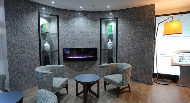 Holiday Inn Express & Suites Toronto Airport West by IHG