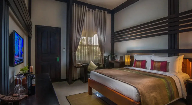 Reveal Courtyard in Reveal Angkor