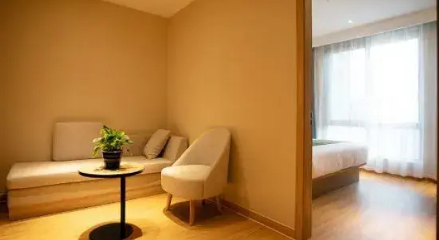 Люкс Business GreenTree Inn Express Shanghai Pudong Lingang New City Yunhan Road