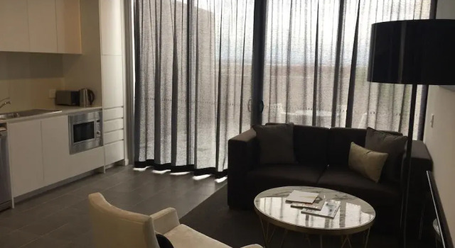 Top Level Large One Bedroom Apartment, Забронировать Апартаменты/квартира Чатсвуд Сидней