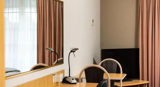 Четырёхместный номер Deluxe Golden Age Motor Inn