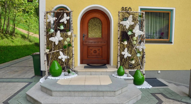 Haus Elisabeth, Rezerwuj Bed and Breakfast Hotele w Salzburg z parkingiem, Parking