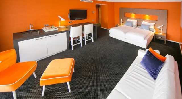Семейный номер Standard Van der Valk Hotel Assen