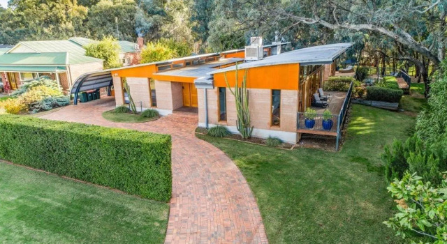Elements - Echuca Holiday Homes, Book Hotel Hotels in Echuca with a Pool, Swimming Pool