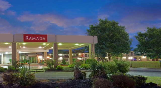 Ramada by Wyndham Louisville North, Prenota Hotel Louisville 