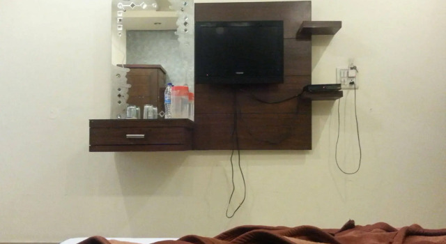 Hotel Tashkent Palace