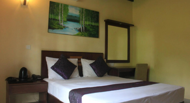 Grand 7 Hotel - Thalawathugoda
