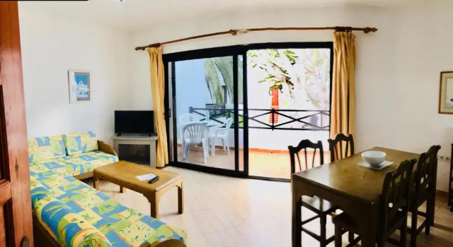 Апартаменты c 1 комнатой с видом на море Apartamentos Maribel