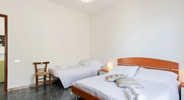 Pleasant Holiday Home in Donnalucata near Spiaggia Micenci, Забронировать Отель Отели Донналуката с парковкой, Парковка