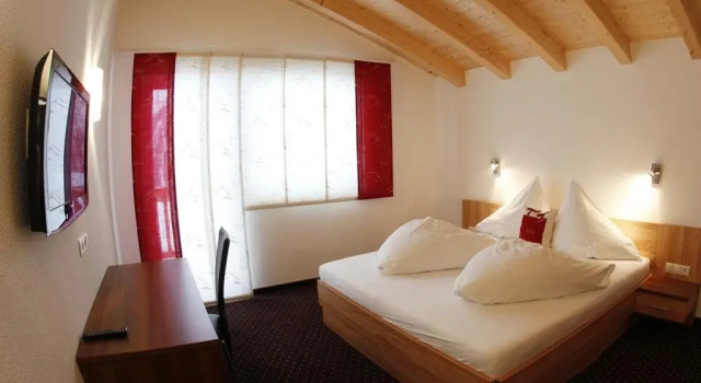 Apart Bergreich, Rezerwuj Hotel Hotele w Tyrol z parkingiem, Parking