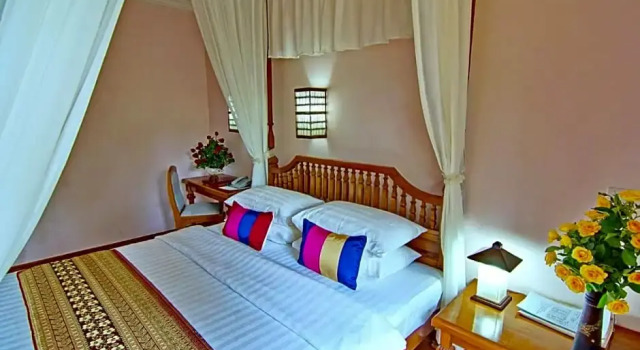 Deluxe room Royal Parkview Hotel