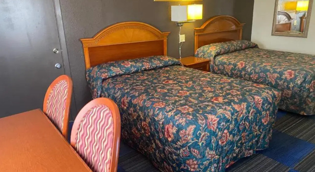 Номер Standard Country Club Inn & Suites