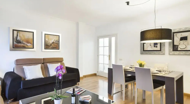Apartamento PAAL Ronda de Sant Pere, Забронировать Апартаменты/квартира Эшампле Барселона, рядом с Приход Св. Августина