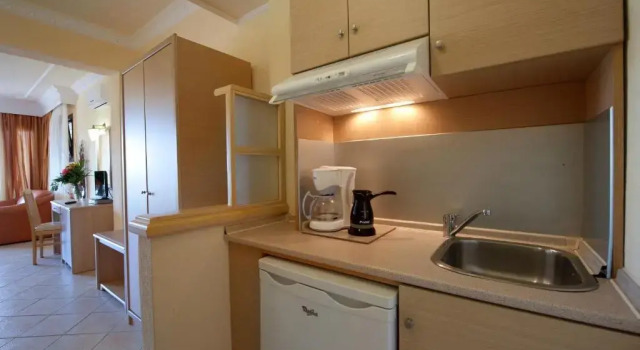 Полулюкс Цокольный этаж Seydnaya Apartments & Studios