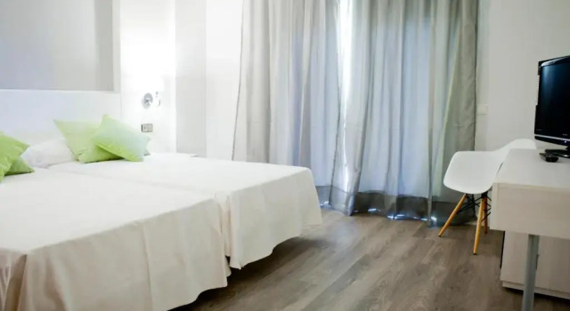 Hotel Mir Octavio