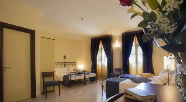 Четырёхместный номер Standard с видом на море Al Pescatore Hotel & Restaurant