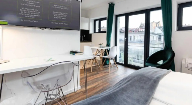 Люкс Superior с балконом Eco Smart Apartments Premium City