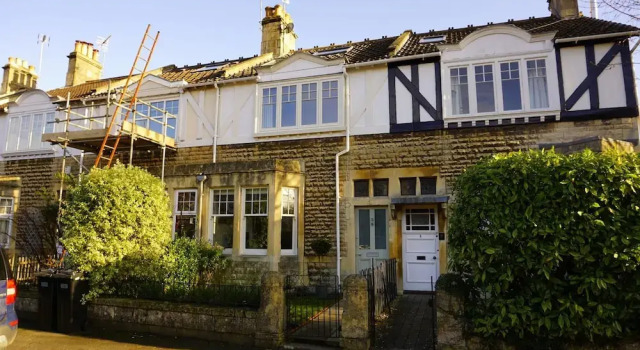 Charming, Spacious 3-br Home for 6 in Central Bath, Забронировать Отель Бат Bath and North Somerset, рядом с Six Chapel Row