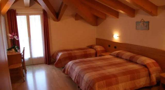 Трёхместный номер Standard с балконом Dolomiti Hotel Olimpia