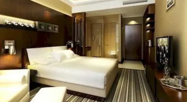 Hangzhou Junyi Hotel, Забронировать Отель Отели Цзянган с парковкой, Парковка