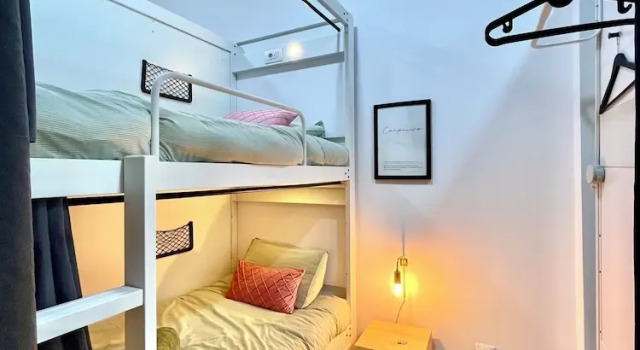Кровать в общем номере Hostel Time Life Nerja (Mixed Hostel)