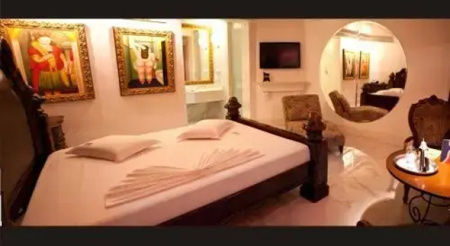 Miami Motel, Забронировать Мотель Отели в центре Пиндамоньянгаба, в центре