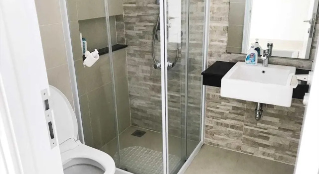 Коттедж с 3 комнатами Kelapa Gading House