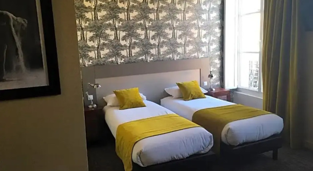 Номер Comfort Logis Hôtel Le Vert Galant