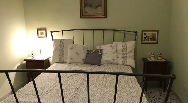 Casa Vacanze Il Pepe Rosa, Book Hotel Hoteller i Salerno med parkering, Parkering