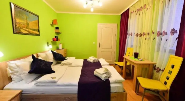 Guest Accommodation TAL Centar