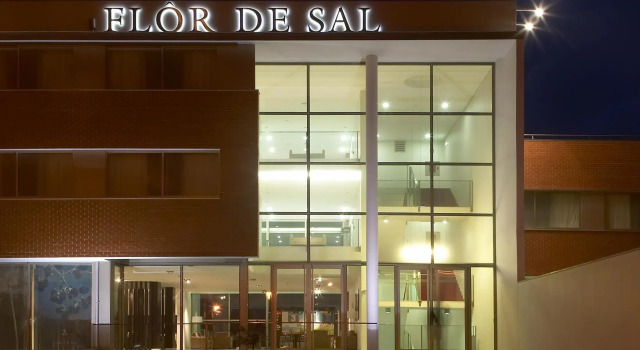 Hotel Flor De Sal by The Editory, Забронировать Отель Виана-ду-Каштелу Минхо, рядом с Муниципальный музей Виана-ду-Каштелу