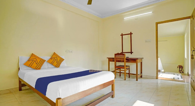 SPOT ON 84395 Mx Residency Hotel - Panampilly Nagar, Забронировать Отель Отели Коччи 3 звезды, 3*
