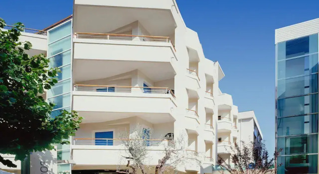 Hotel Albatros, Забронировать Отель Отели в центре Мизано-Адриатико, в центре