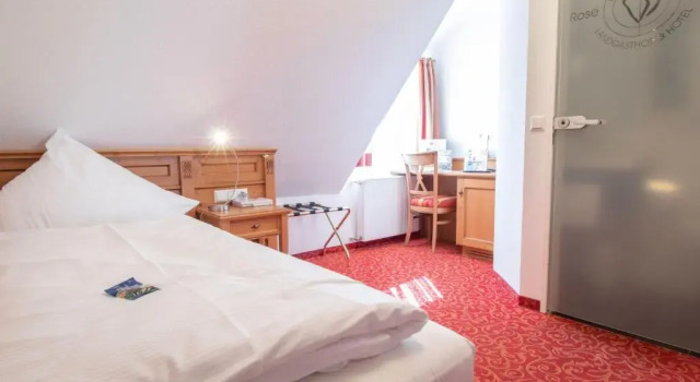Landgasthof & Land-gut-Hotel Zur Rose