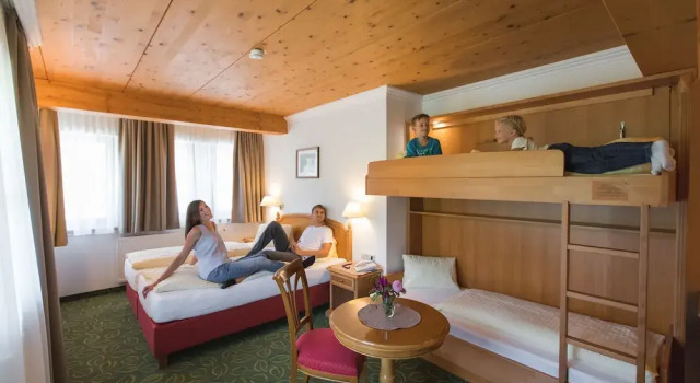 Семейный номер Standard c 1 комнатой с балконом Hotel Niederreiter