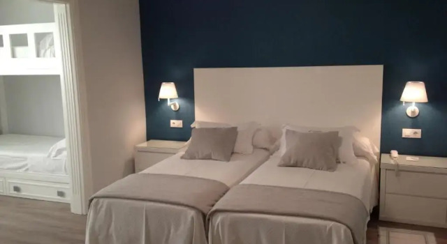 Трёхместный номер Standard Las Rocas Playa Hotel
