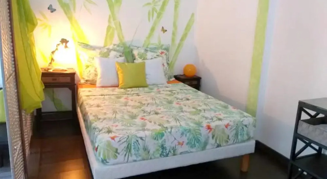 Apartment With one Bedroom in Saint-leu, With Wonderful sea View, Enclosed Garden and Wifi, Prenota Appartamento Hotel a Saint-Paul con parcheggio, Parcheggio