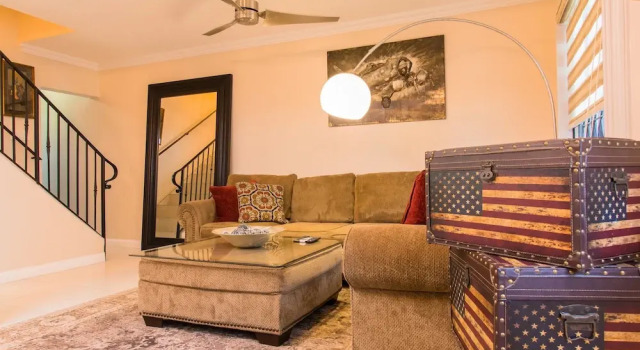 Comlin Bank 13 by Pro Homes Jamaica, Rezerwuj Hotel Hotele 3-gwiazdkowe w Kingston, 3*