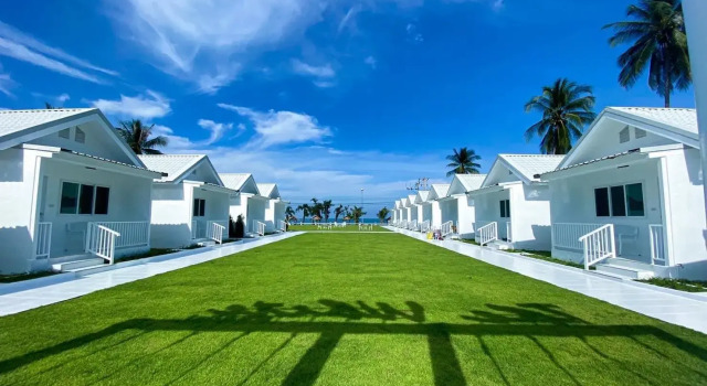 The White Resort
