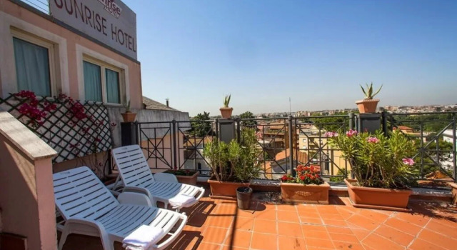 Sunrise, Boek Hotel Hotels in Lazio met zwembad, Zwembad
