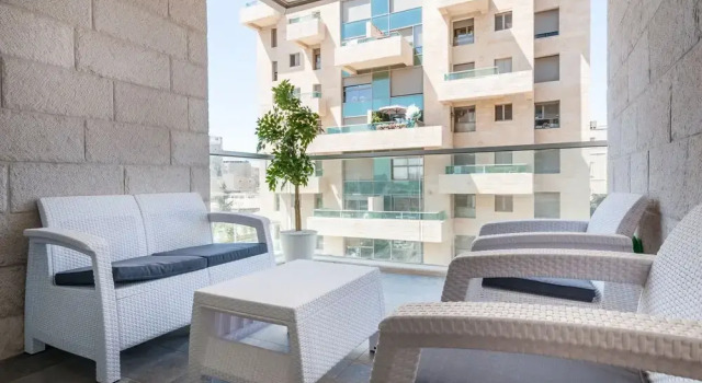 Апартаменты Best Location New Apt Full Amenities