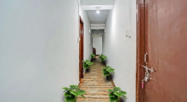 Capital O 88352 Hotel Laxmi Niwas
