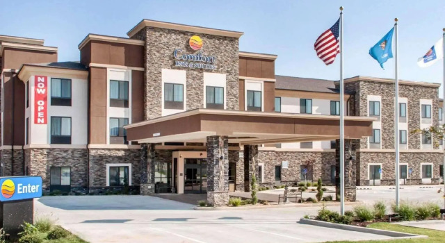 Четырёхместный номер Standard Comfort Inn & Suites Woodward